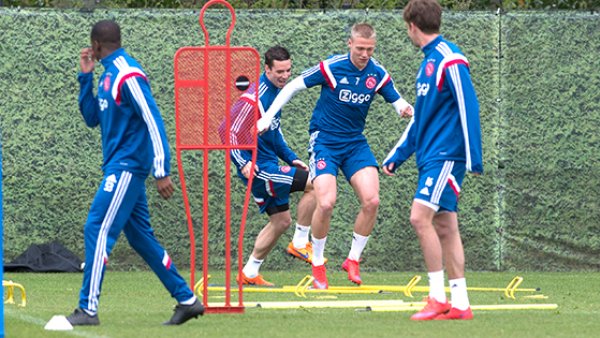 以五连胜傲 以五连胜傲